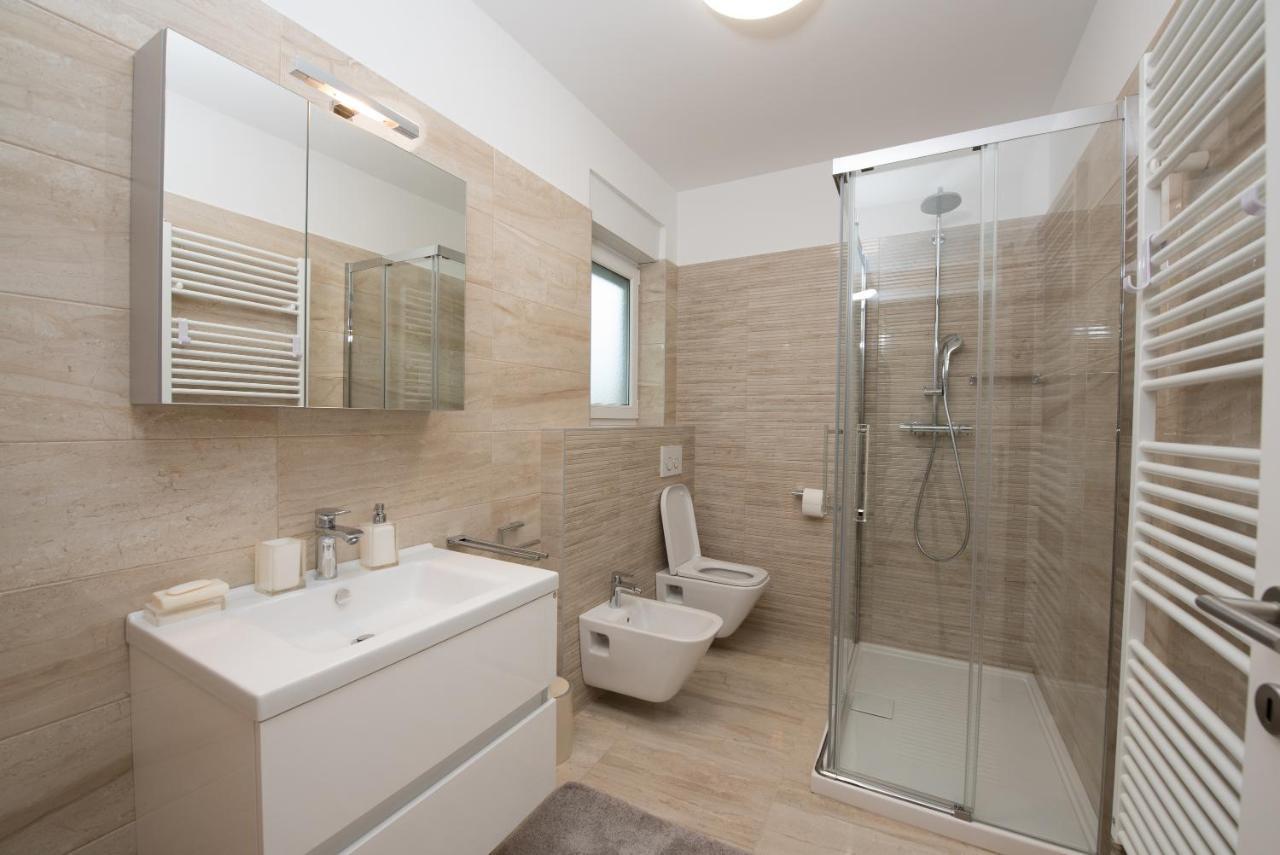 Apartmani Bilic 카스타브 외부 사진