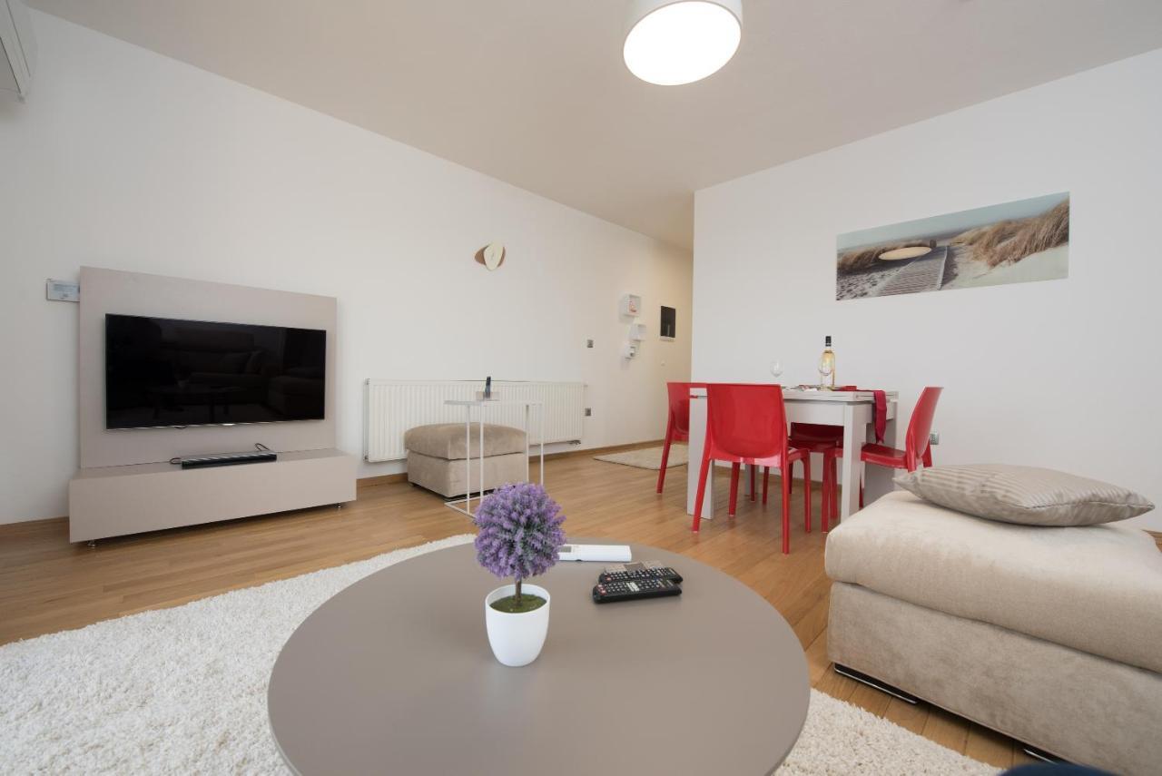 Apartmani Bilic 카스타브 외부 사진