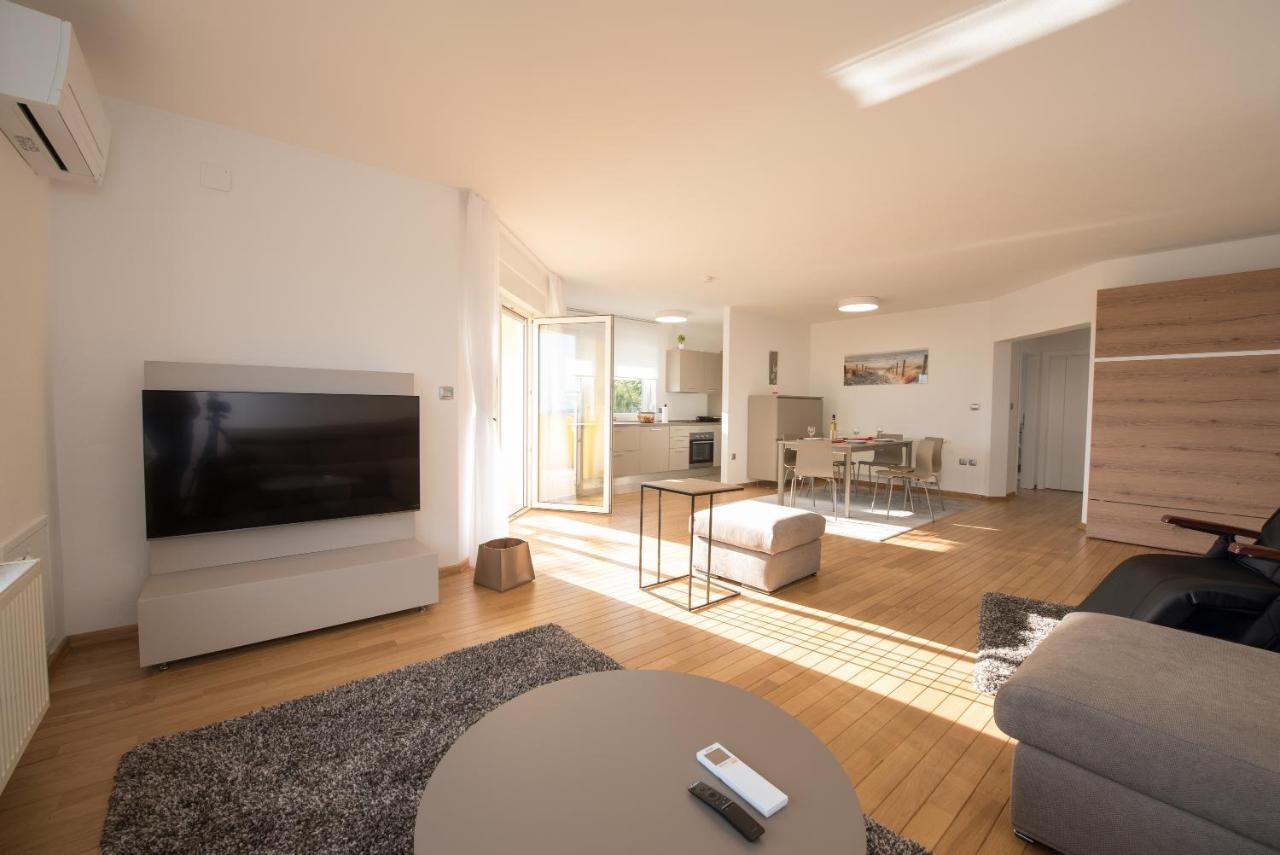 Apartmani Bilic 카스타브 외부 사진