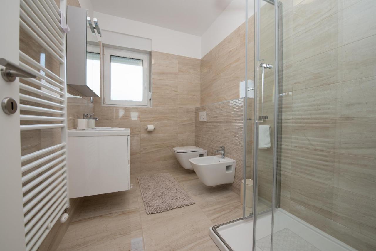 Apartmani Bilic 카스타브 외부 사진