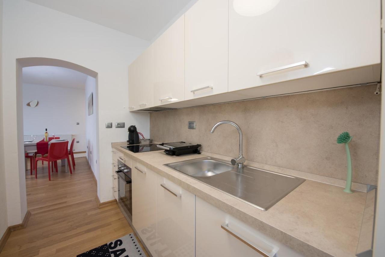 Apartmani Bilic 카스타브 외부 사진