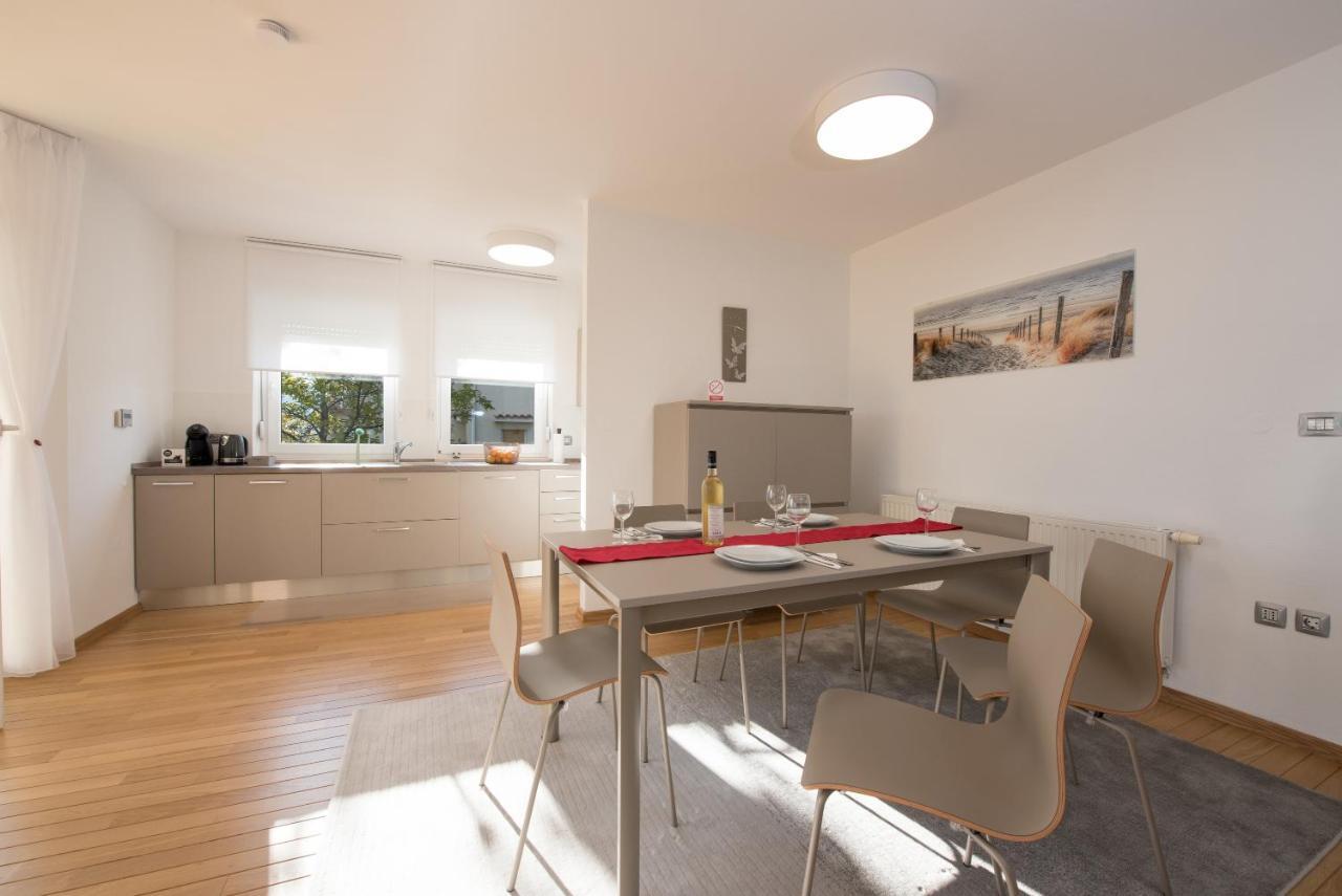 Apartmani Bilic 카스타브 외부 사진